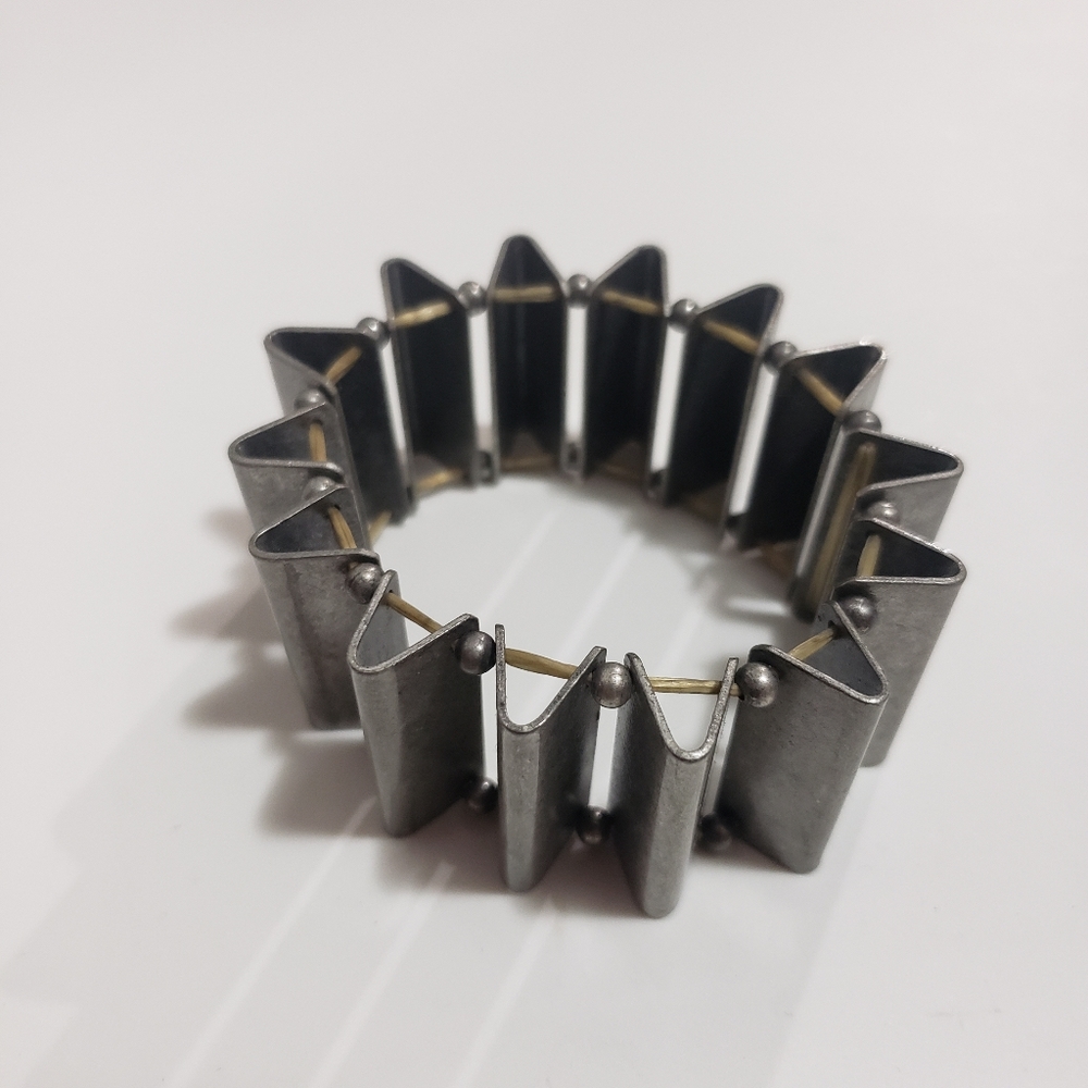 Metal bracelet, stretchy